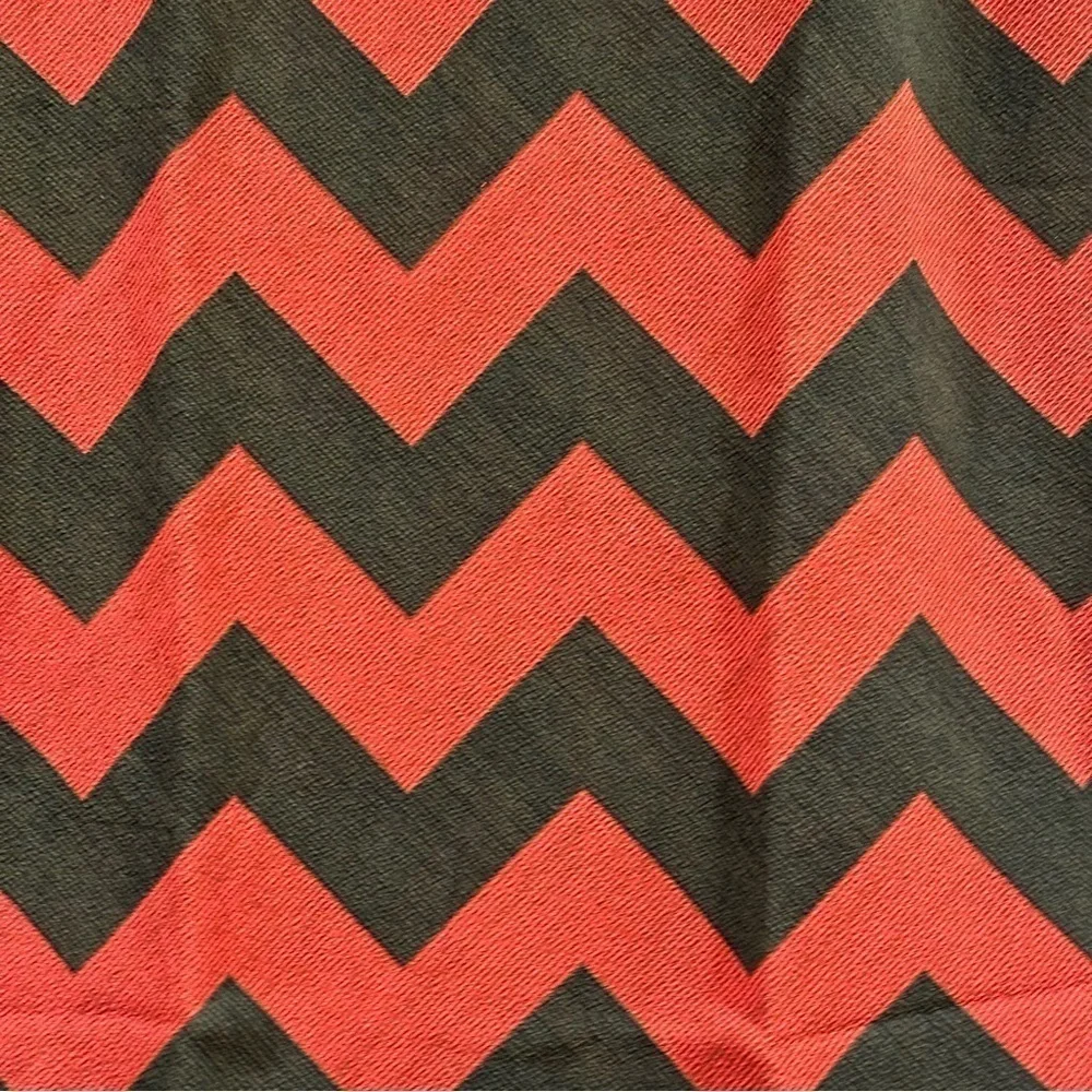 LulaRoe Cassie Pencil Skirt Stretchy High Wide Waist  Adjustable Sizes S-M 6-8 - Picture 7 of 12